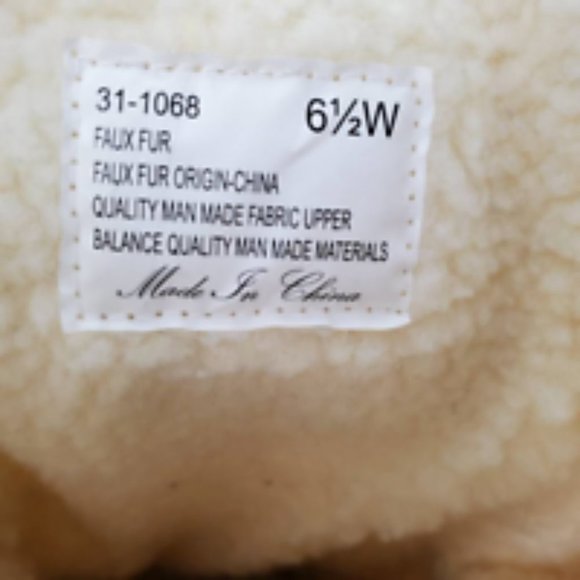 Easy Street Womens Cuddle Winter Boots Ivory Quilted Zipper Faux Fur Trim‎ 6.5 W - Picture 10 of 11